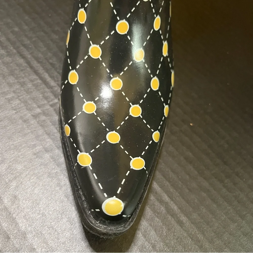 STADIUM STOMPERS Women’s Rubber Rain Cowboy Style Boots Black and Yellow Size 7
